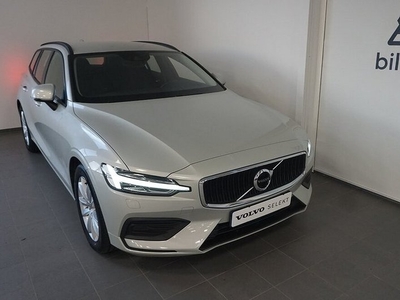 Volvo V60B3 Bensin Momentum 2021, Kombi