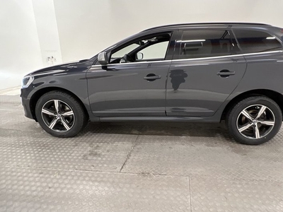 Volvo XC60D4 AWD Classic R-Design D-värm VOC Pano B-kamera 2017, SUV