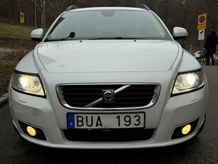 Volvo V50 1.6 D 109HK P-sensor Xenon Värm Kyeless Besiktigad