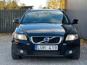 Volvo V50 D3 Geartronic Momentum Classic Drag D-Värme Skinn