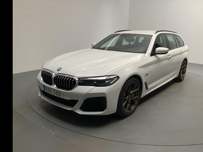 BMW 530e xDrive Touring, G31 12kWh LCI (292hk)