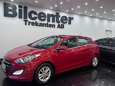 Hyundai i30 5-dörrar 1.6 CRDi Euro 6 Dragkrok*LED*Rattvärme