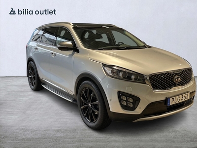 Kia Sorento 2.2 CRDi AWD 7-sits 360-kamera Navi Drag Skinn