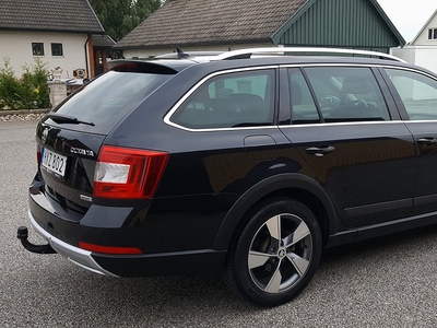 Skoda Octavia Scout 2.0 TDI 184hk 4x4 DSG Premium GPS Drag