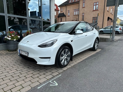 Tesla Model Y Long Range AWD / Leasbar