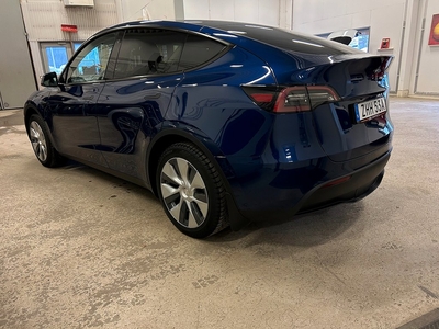 Tesla Model Y Standard Range RWD S&V-hjul / Dragkrok