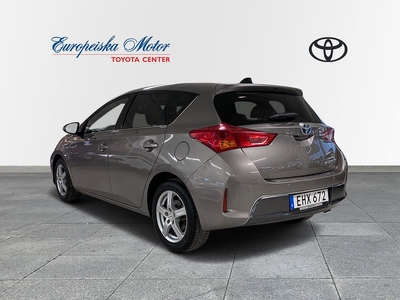 Toyota Auris 1,8 HSD / Executive / Skyview / V-hjul / AU-Gar