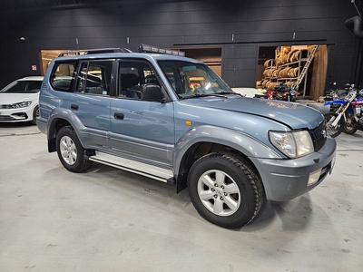 Toyota Land Cruiser Prado 5-dörrar 3.4 V6 4WD Nyservad