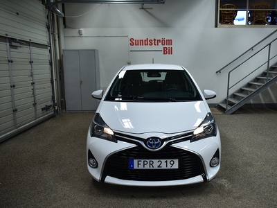 Toyota Yaris 1.5 HSD Hybrid Kamera/M-värmare E-CVT Aut