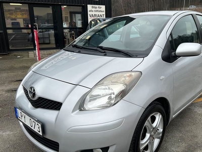 Toyota Yaris5-dörrar 1.33 Dual VVT-i Euro 5 2011, Halvkombi