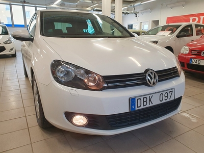 Volkswagen Golf 1.6 TDI BlueMotion Sport Style NYBESIKTIGAD