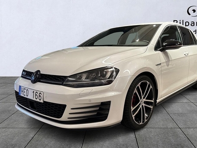 Volkswagen Golf GTD / Backkamera / ACC / Dynaudiohögtalare