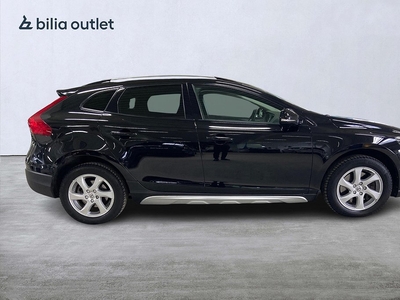 Volvo V40 Cross Country D3 Momentum BE PRO Pano Drag VOC Navi