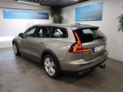 Volvo V60 Cross Country B4 AWD Geartronic Momentum Värmare