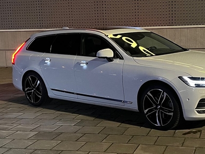 Volvo V90 D5 AWD Inscription, Pano, HUD, Voc