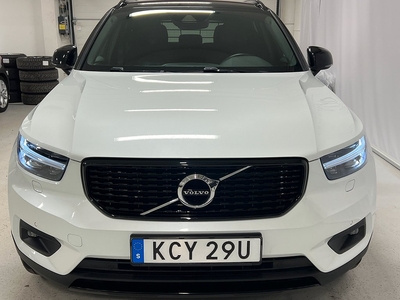 Volvo XC40 B4 AWD R-Design Nav Backkamera Skinn