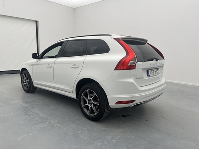 Volvo XC60 D4 Momentum VOC P-värme Navi PDC Nybes 190hk