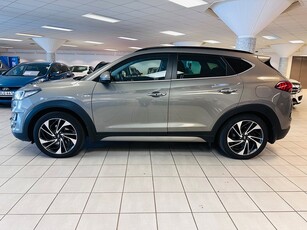 Hyundai Tucson 2.0 CRDi 4WD Drag Pano Skinn 360Kamera