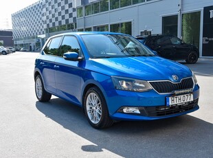 Skoda Fabia 1.2 TSI 110HK 1 Ägare P-Sensorer