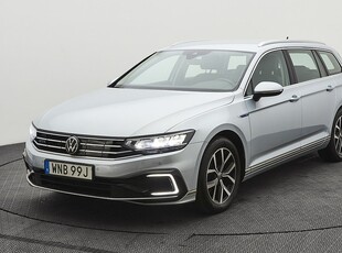 Volkswagen Passat Sportscombi GTE DSG Drag/P-värmare/Navigation