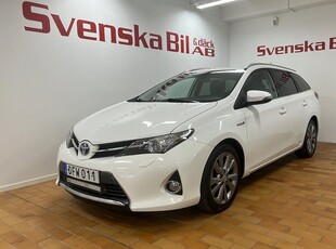 Toyota AurisTouring Sports Hybrid e-CVT M&K 2014, Halvkombi