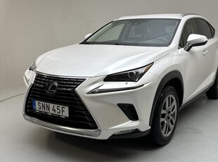 Lexus NX 300h AWD (197hk)