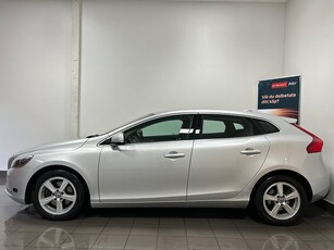 Volvo V40 T3 Momentum | M-Värme | P-Sensor | Välservad