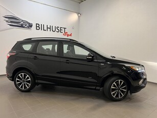 Ford Kuga 2.0 TDCi AWD 180hk ST-Line Navi/Bkamera/Krok/AdaptivF/Nyservad