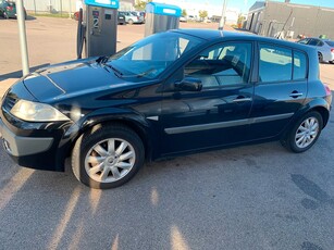 Renault Mégane 1.6 Ny besiktad Servad AC