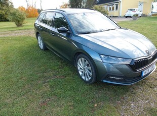 Skoda Octavia Combi iV Sport, Style Euro 6 204 hk