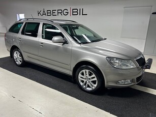 Skoda Octavia Kombi 1.4 TSI Elegance /DSG/Drag/Välvårdad