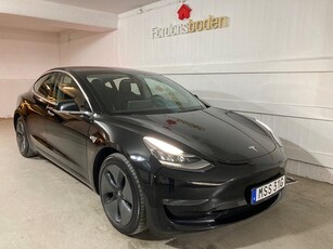 Tesla Model 3 Long Range AWD Autopilot Panorama MOMS | 440hk