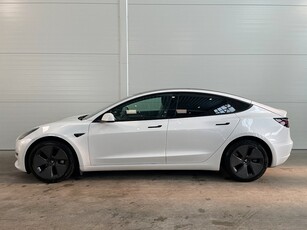 Tesla Model 3 Long Range AWD Premium Rattvärme Pano 2021 440hk