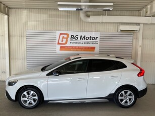 Volvo V40 Cross Country D3 150HK Aut Momentum Drag/Värmare