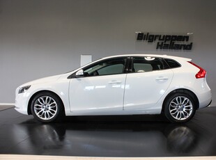 Volvo V40 T2 Kinetic Pdc Farthållare Värm Nybytt Kamrem Eu6