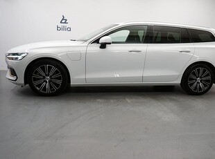 Volvo V60 Recharge T6 Inscription Expression, Navigation, on Call, Dragkro