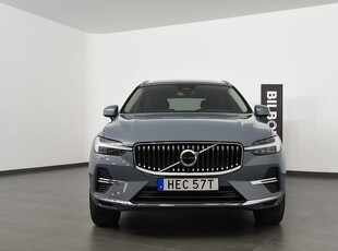 Volvo XC60 Recharge T6 Core Edition / Panorama / Rattvärme / Backkamera