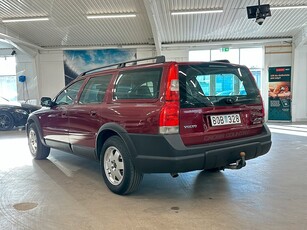 Volvo XC70 2.5T AWD NYBESIKTIGAD NYSERVAD DRAG AUTOMAT