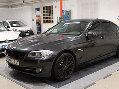 BMW 525 d xDrive Sedan/Automat /Storskärm/Skinn/ GPS/ Euro 5