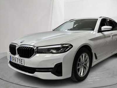 BMW 530e xDrive Touring, G31 12kWh LCI (292hk)