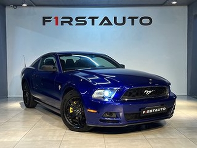 Ford Mustang V6 SelectShift Parkeringssensorer 9800mil 2014