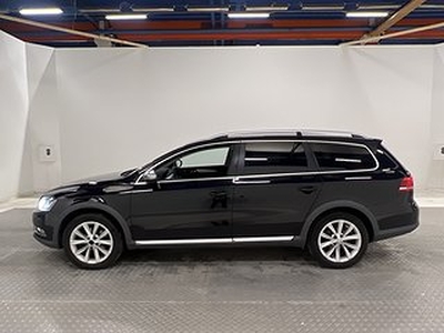 Volkswagen Passat Alltrack 4M 177hk Värmare B-kam Skinn Drag