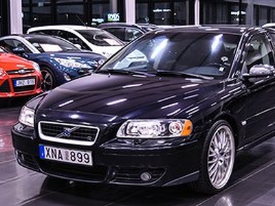 Volvo S60 2.4/R-Pkt/Drag/R-Vinge/P-sensor bak/Välservad