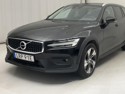 Volvo V60 D4 Cross Country AWD (190hk)