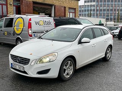 Volvo V60 D4 Geartronic 163hk Momentum Euro 5 Besiktigad