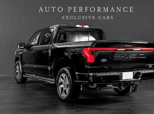 Ford F-150 Lightning Lariat Extended Range / Hemleverans /