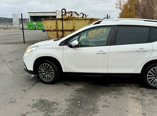 Peugeot 2008 1.2 VTi Active Euro 6 ,Automatlåda,V-Däck ingår.