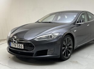 Tesla Model S85D 2015, Sedan