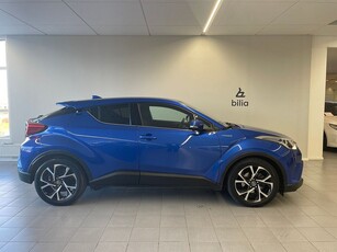 Toyota C-HR Hybrid X-Edition Dragkrok Backkamera