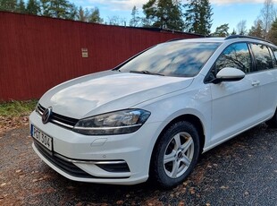 Volkswagen GolfSportscombi 1.6 TDI Euro 6 NY KAMREMSSATS FULLSERV 2017, Kombi